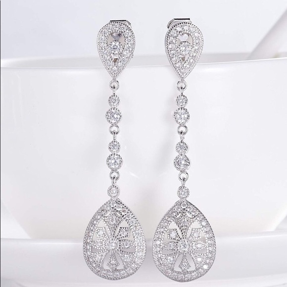 Bridal chandelier earrings clip on - Picture 1 of 3